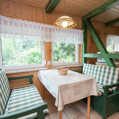 Hébergement de vacances Spacious In Germany With Garden *