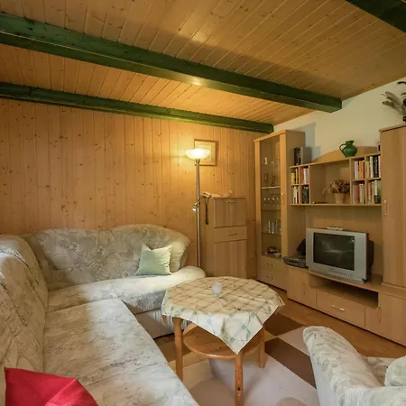 Spacious In Germany With Garden * Neustadt